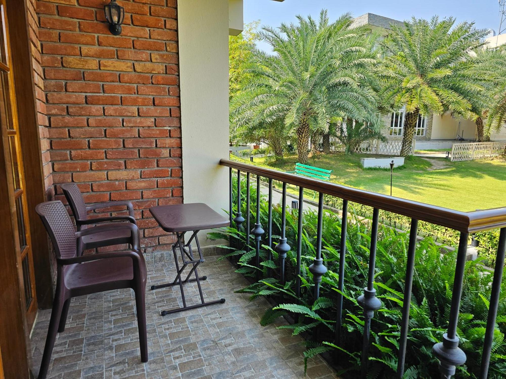 The Creek Boutique Resort & Spa Bolpur Bagian luar foto