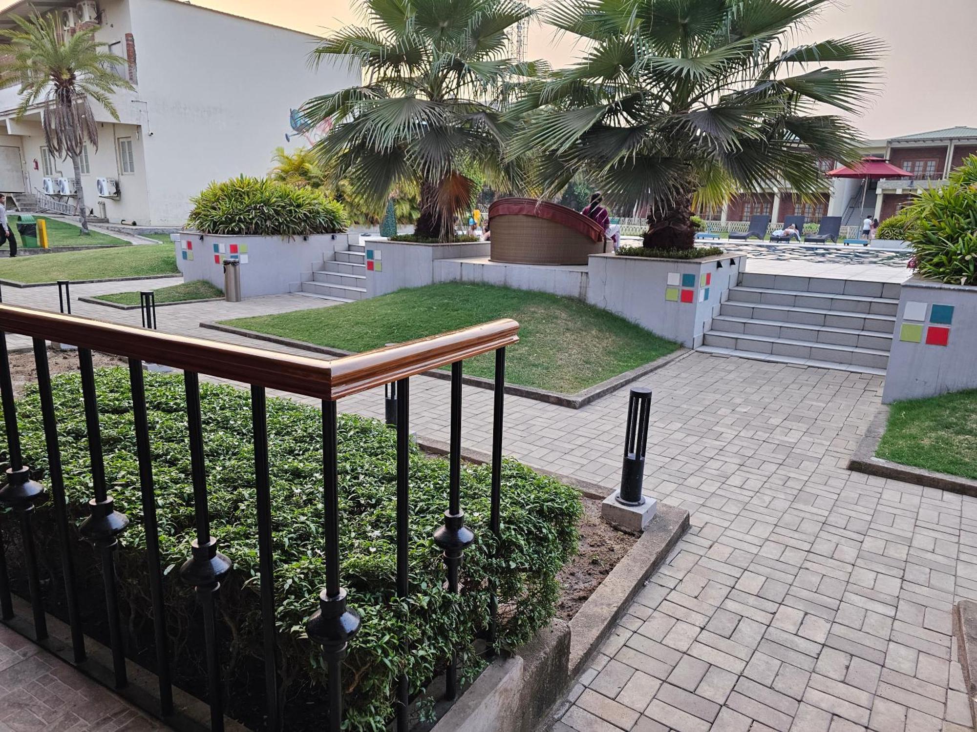 The Creek Boutique Resort & Spa Bolpur Bagian luar foto